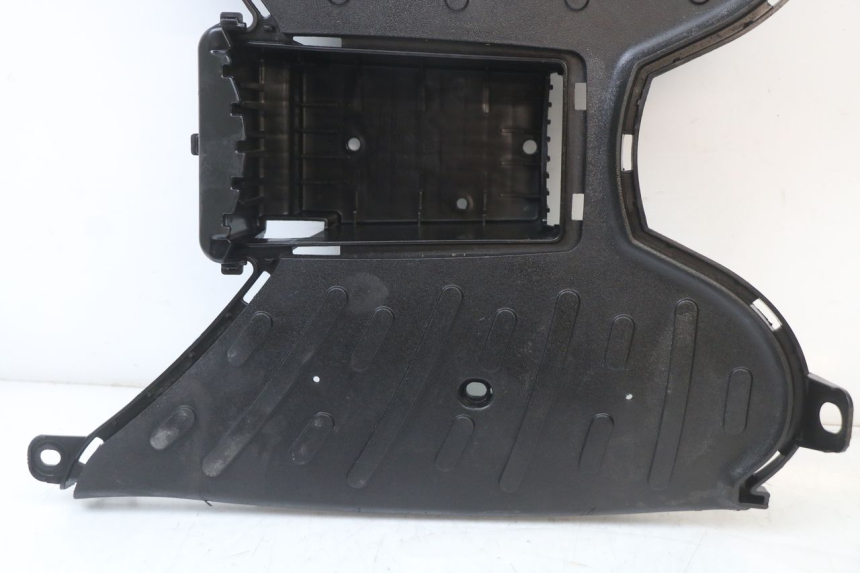 photo de TAPA REPOSAPIES PEUGEOT STREETZONE I 2T 50 (2018 - 2020)