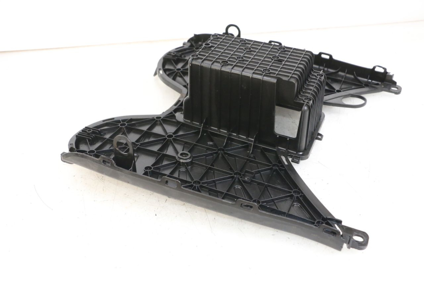 photo de TAPA REPOSAPIES PEUGEOT STREETZONE I 2T 50 (2018 - 2020)