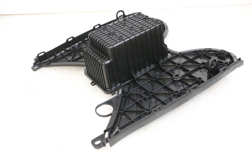 photo de TAPA REPOSAPIES PEUGEOT STREETZONE I 2T 50 (2018 - 2020)