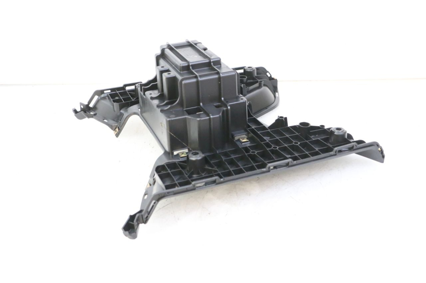 photo de TAPA REPOSAPIES PEUGEOT TWEET 4T 50 (2023 - 2025)