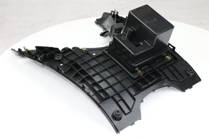 photo de ESTRIBO PEUGEOT V-CLIC VCLIC 50 (2007 - 2013)