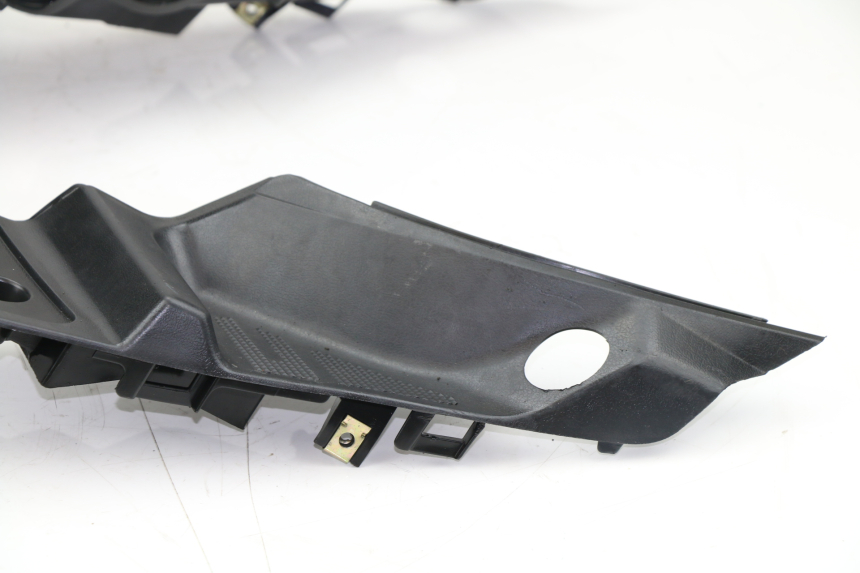 photo de ESTRIBO PEUGEOT V-CLIC VCLIC 50 (2007 - 2013)