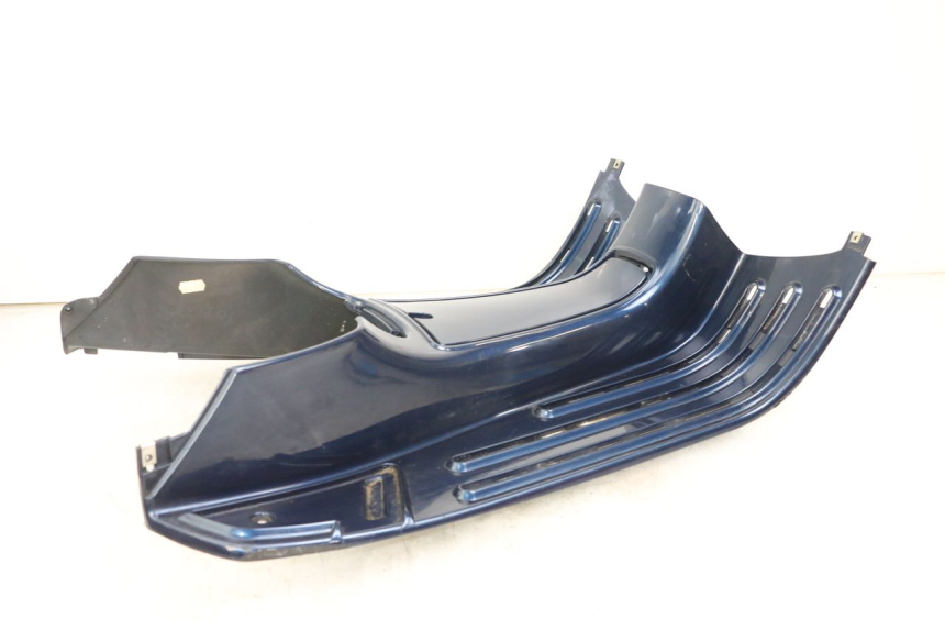 photo de TAPA REPOSAPIES PIAGGIO VESPA LX 125 (2005 - 2010)