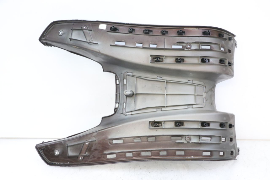 photo de TAPA REPOSAPIES PIAGGIO VESPA LX IE 125 (2010 - 2012)
