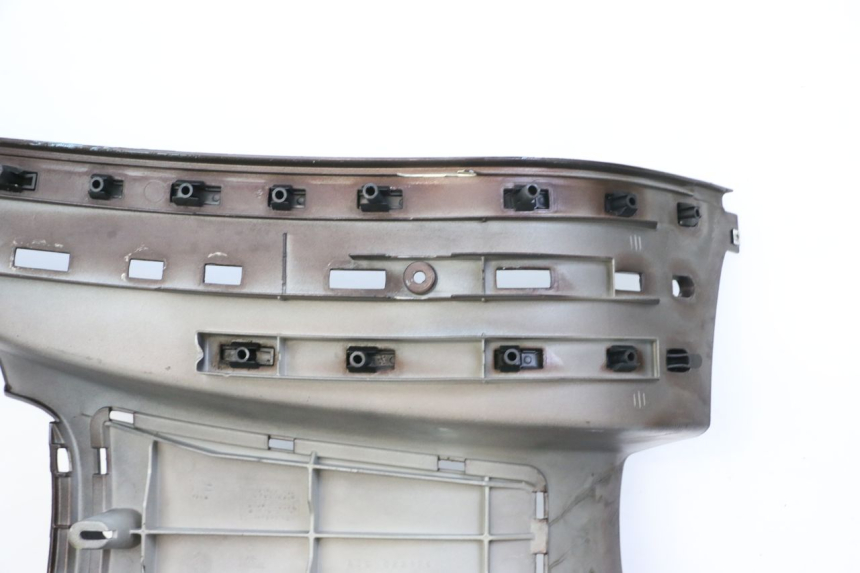 photo de TAPA REPOSAPIES PIAGGIO VESPA LX IE 125 (2010 - 2012)