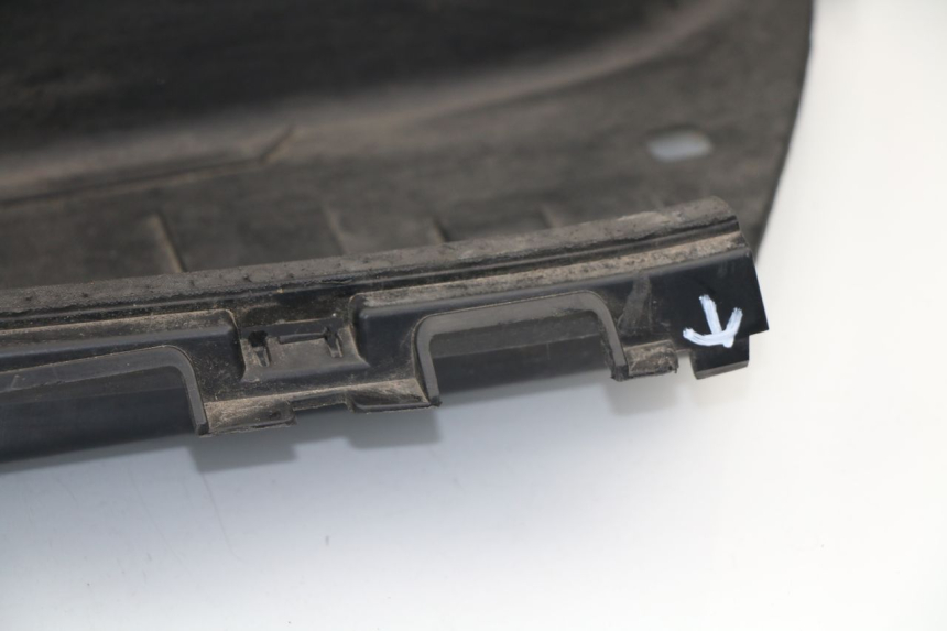photo de TAPA REPOSAPIES RENAULT TWIZY 45 (2012 - 2019)