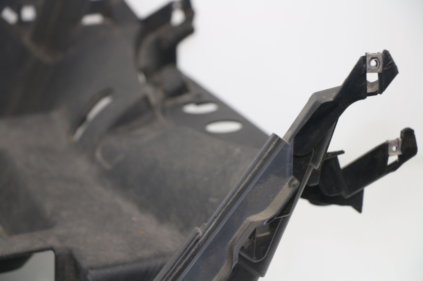 photo de TAPA REPOSAPIES RENAULT TWIZY 45 (2012 - 2019)