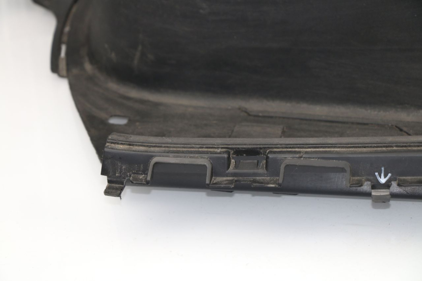 photo de TAPA REPOSAPIES RENAULT TWIZY 45 (2012 - 2019)