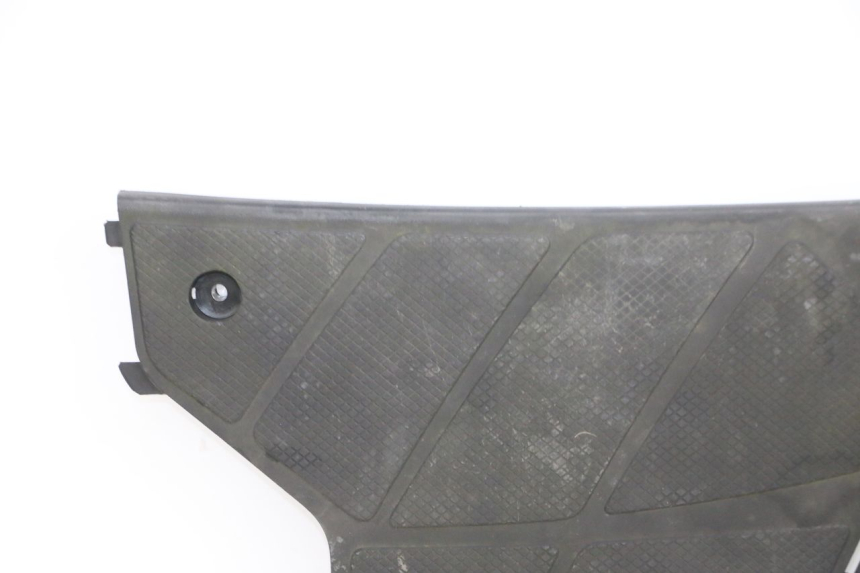 photo de TAPA REPOSAPIES DAELIM S1 125 (2007 - 2016) - Inspección visual detallada