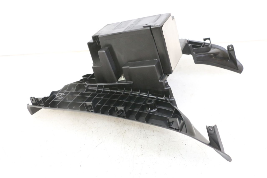 photo de TAPA REPOSAPIES HONDA SH i 300 (2015 - 2020)