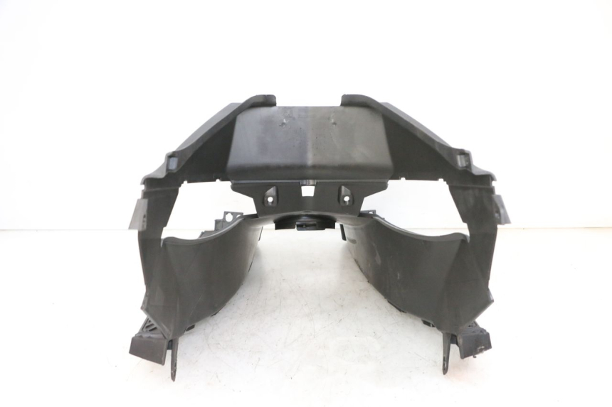 photo de TAPA REPOSAPIES PEUGEOT SPEEDFIGHT 4 4T EFI 50 (2021 - 2025) - Características distintivas