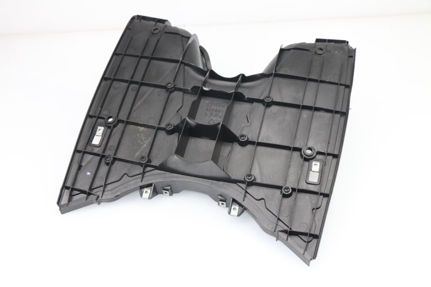 photo de TAPA REPOSAPIES APRILIA SPORT CITY 2T 50 (2008 - 2012)