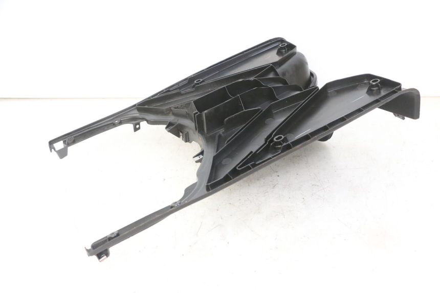 photo de TAPA REPOSAPIES APRILIA SR 2T 50 (2018 - 2022)