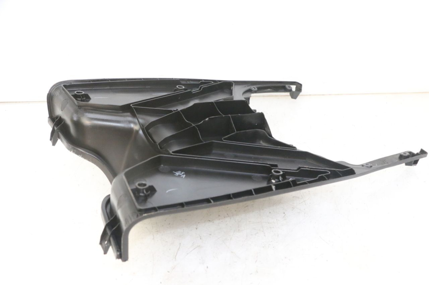 photo de TAPA REPOSAPIES APRILIA SR 2T 50 (2018 - 2022)