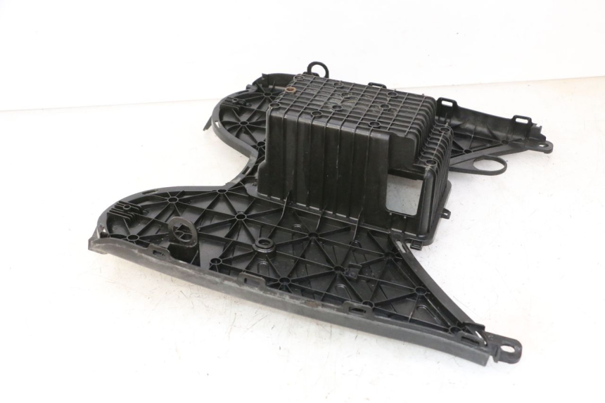 photo de TAPA REPOSAPIES PEUGEOT STREETZONE I 2T 50 (2018 - 2020)