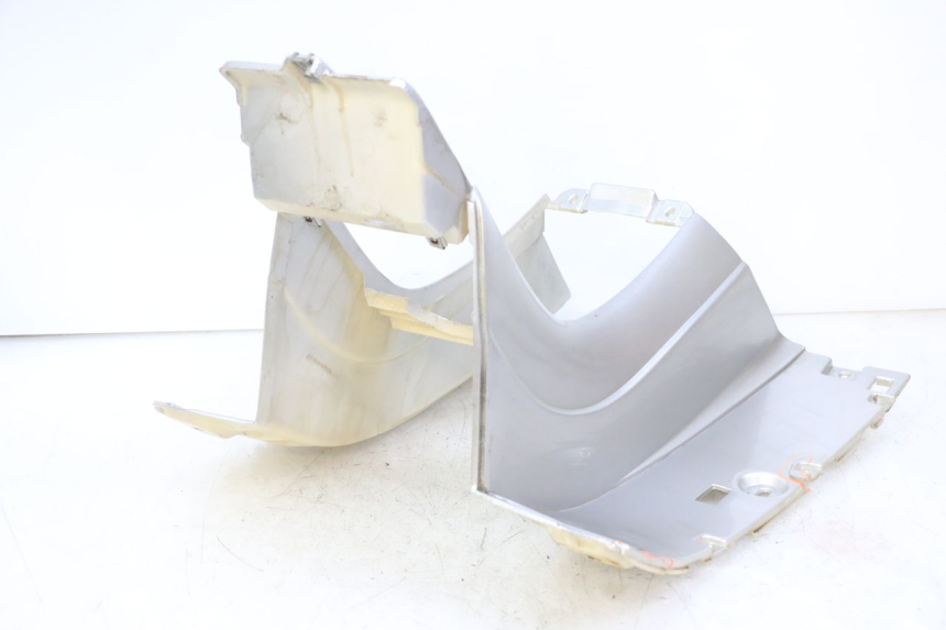 photo de TAPA REPOSAPIES PIAGGIO SUPER LX 125 (2000 - 2003)