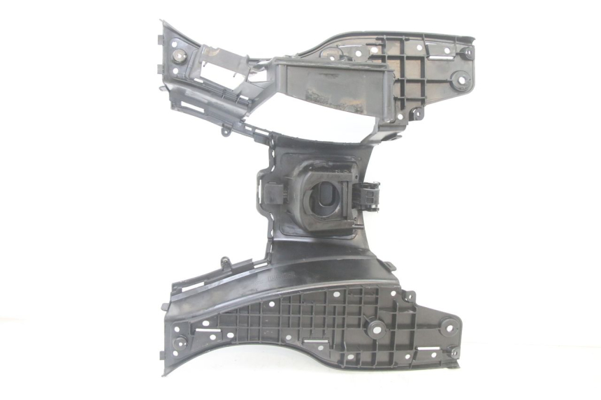 photo de TAPA REPOSAPIES SUZUKI BURGMAN 125 (2015 - 2017)
