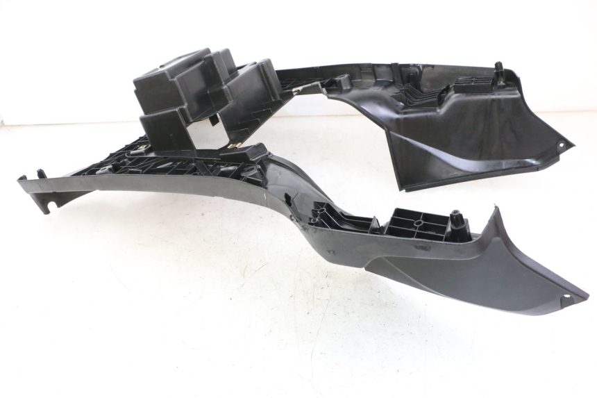 photo de TAPA REPOSAPIES SYM ORBIT 2 4T 50 (2008 - 2017)