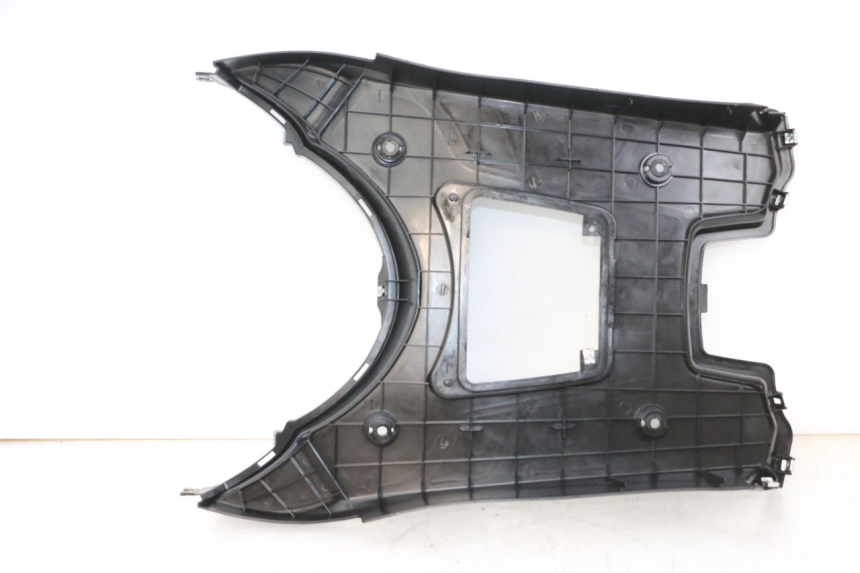 photo de TAPA REPOSAPIES NECO TEMPO 4T 50 (2022 - 2026) - Primer plano técnico