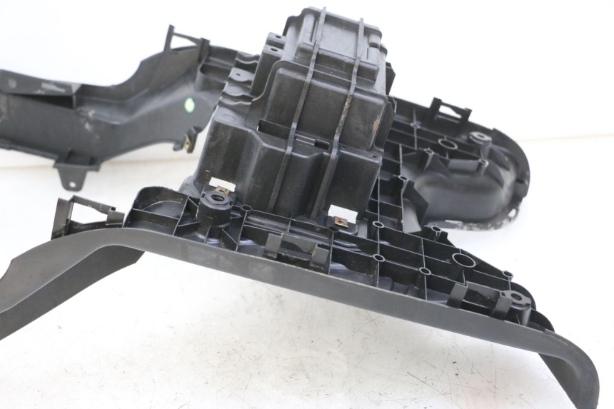 photo de TAPA REPOSAPIES PEUGEOT TWEET 4T 50 (2018 - 2020)