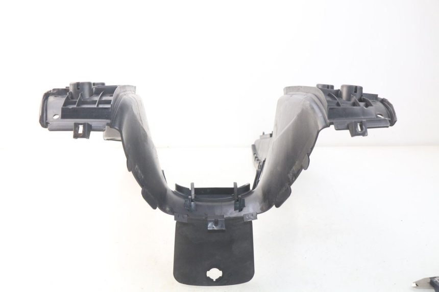 photo de TAPA REPOSAPIES SUZUKI UC EPICURO 125 (1999 - 2003)