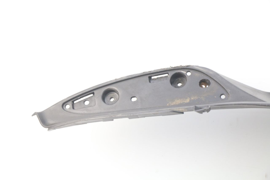 photo de TAPA REPOSAPIES SUZUKI UC EPICURO 125 (1999 - 2003)