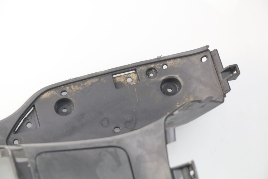 photo de TAPA REPOSAPIES SUZUKI UC EPICURO 125 (1999 - 2003)