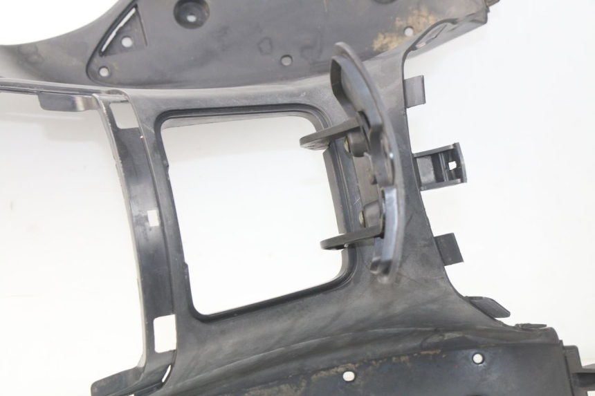 photo de TAPA REPOSAPIES SUZUKI UC EPICURO 125 (1999 - 2003)