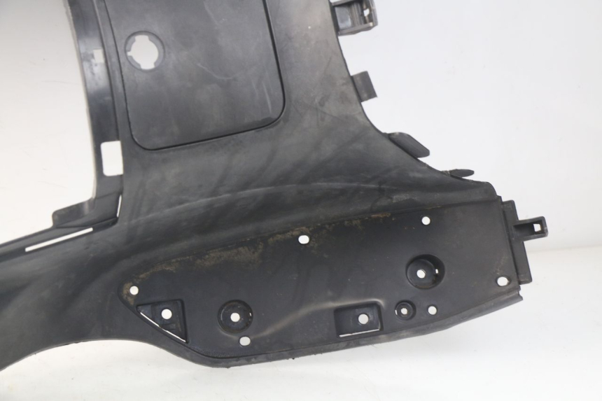 photo de TAPA REPOSAPIES SUZUKI UC EPICURO 125 (1999 - 2003)