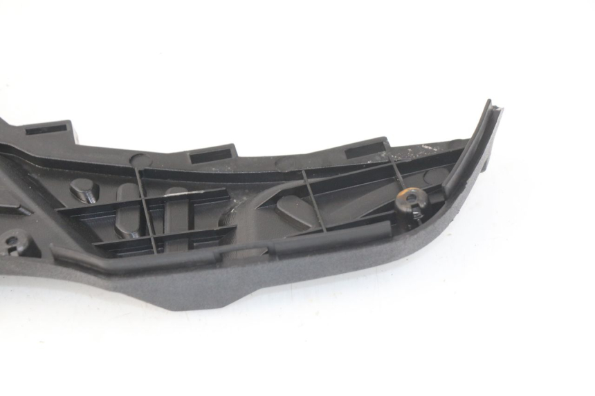 photo de TAPA REPOSAPIES EUROCKA VIRTUALITY GT 4T 50 (2011 - 2017)