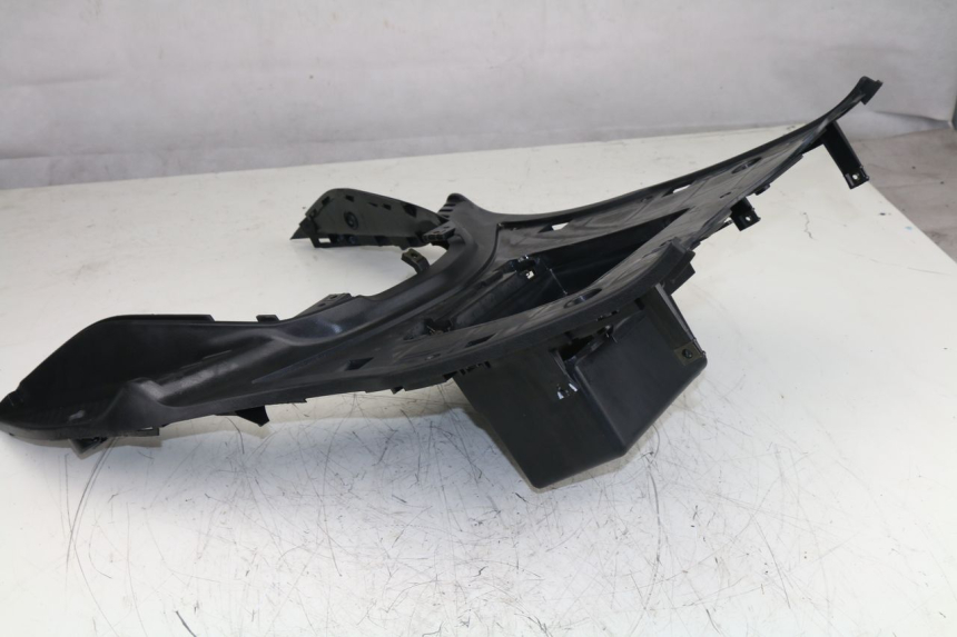photo de TAPA REPOSAPIES YAMAHA VITY 125 (2008 - 2013)