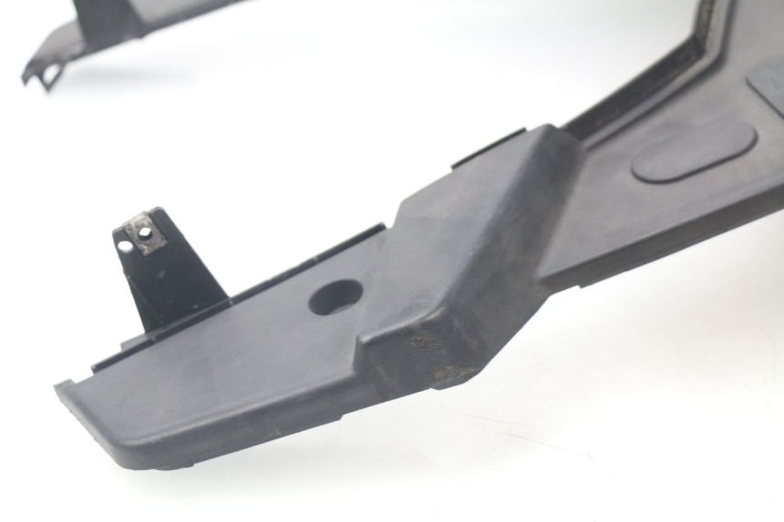 photo de TAPA REPOSAPIES PEUGEOT VIVACITY 125 (2010 - 2017)
