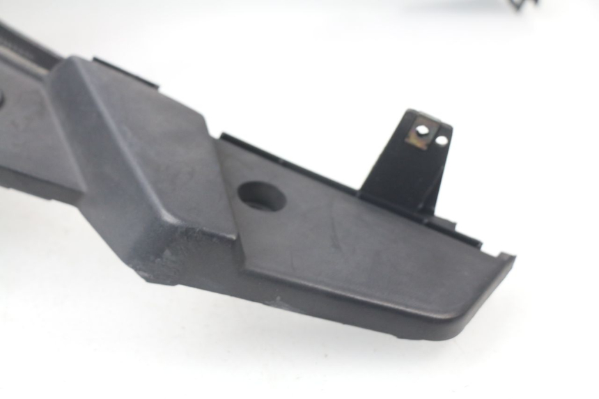 photo de TAPA REPOSAPIES PEUGEOT VIVACITY 125 (2010 - 2017)