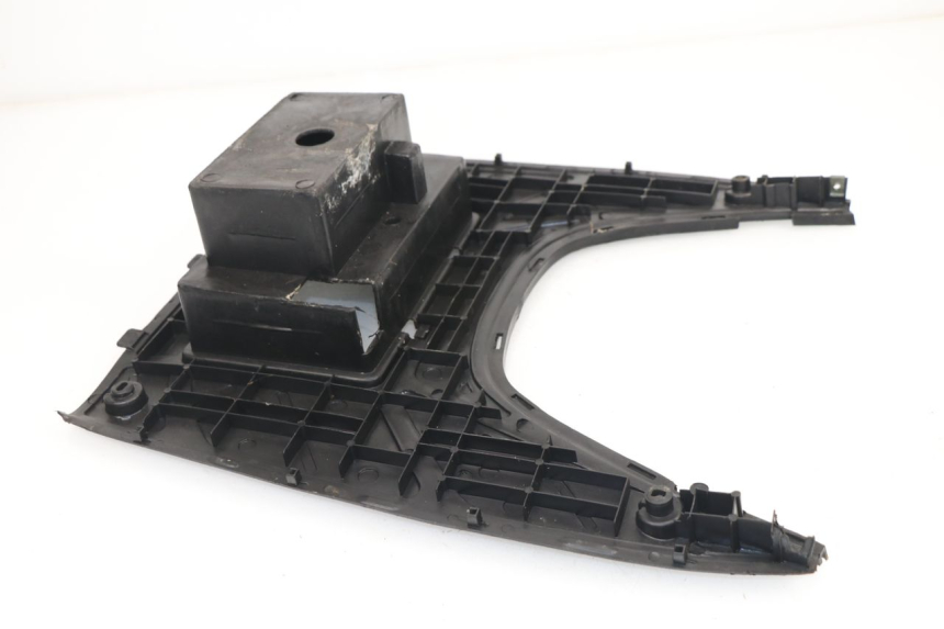 photo de TAPA REPOSAPIES YIYING YY T POWER MAX 125 (2006 - 2016)