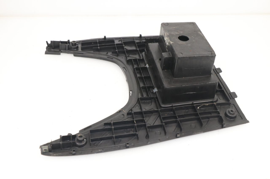 photo de TAPA REPOSAPIES YIYING YY T POWER MAX 125 (2006 - 2016)