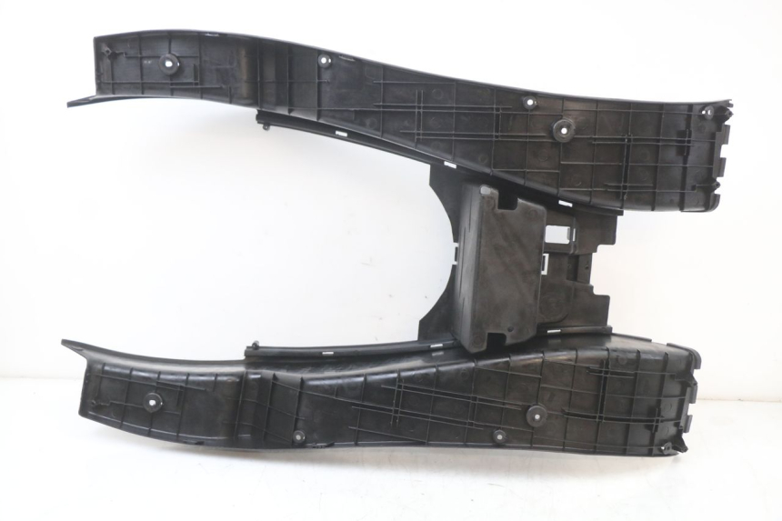 photo de TAPA REPOSAPIES YAMAHA YP MAJESTY 125 (2002 - 2006)