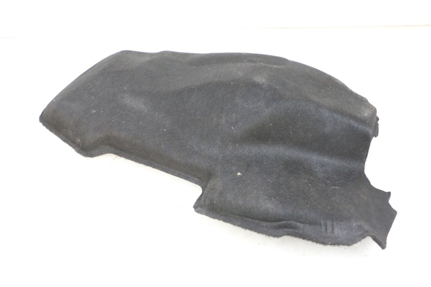 photo de COFRE ALFOMBRA PIAGGIO MP3 HPE 350 (2018 - 2020) - Zoom estado de uso