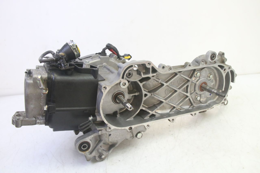 photo de MOTOR KYMCO AGILITY 4T 50 (2018 - 2022) - Vista principal