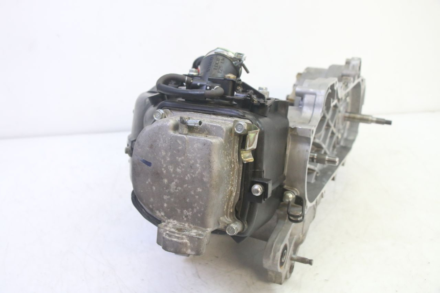 photo de MOTOR KYMCO AGILITY 4T 50 (2018 - 2022) - Vista general del producto