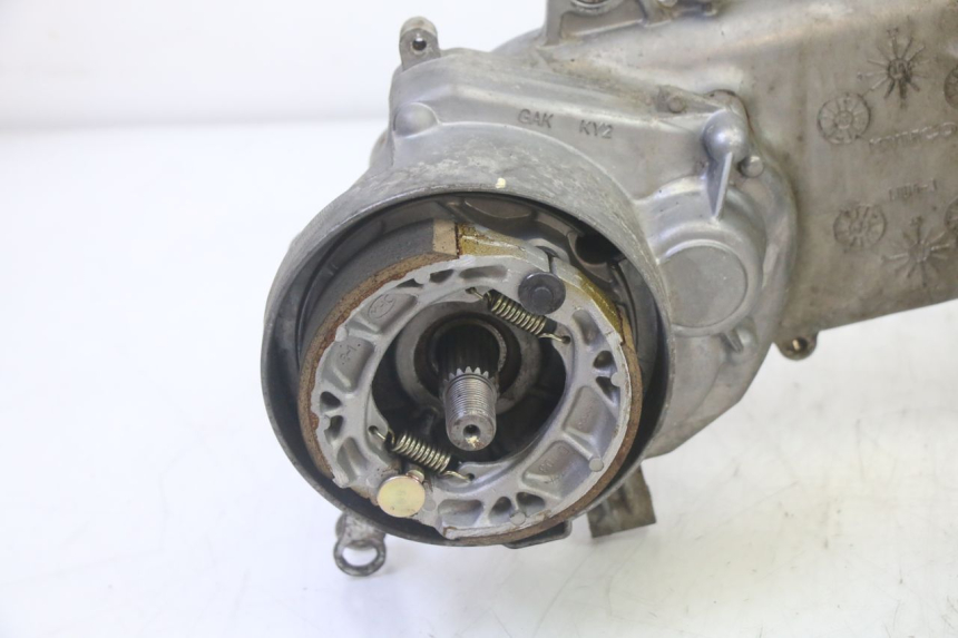 photo de MOTOR KYMCO AGILITY 4T 50 (2018 - 2022) - Estado de la superficie y material