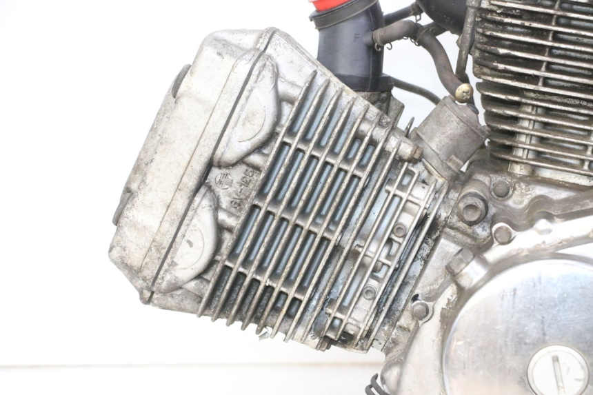 photo de MOTOR HYOSUNG GV AQUILA 125 (2000 - 2004)