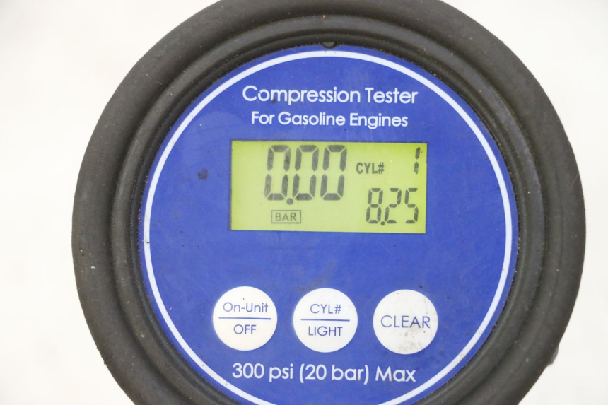 photo de MOTOR HYOSUNG GV AQUILA 125 (2000 - 2004)