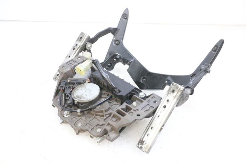 photo de MOTOR BURBUJA YAMAHA FJR ABS 1300 (2006 - 2012) - Detalle de la pieza