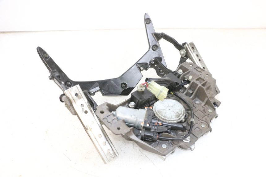 photo de MOTOR BURBUJA YAMAHA FJR ABS 1300 (2006 - 2012) - Detalles de los puntos de fijación