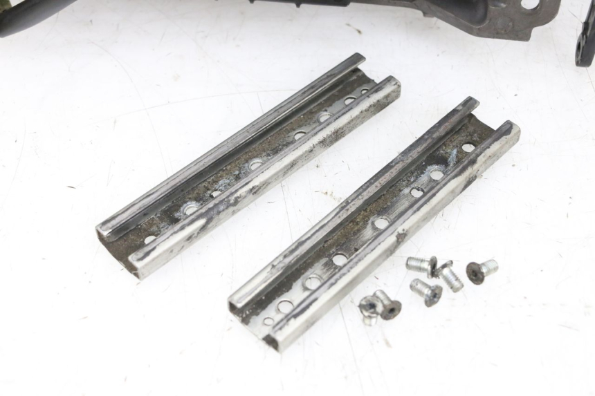 photo de MOTOR BURBUJA YAMAHA FJR ABS 1300 (2006 - 2012) - Zoom sobre los componentes