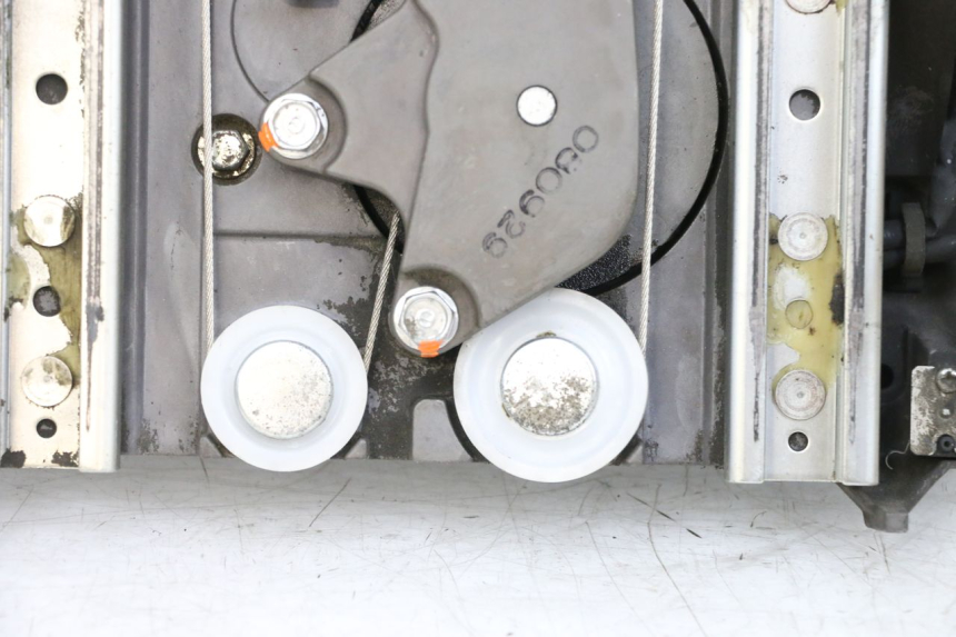 photo de MOTOR BURBUJA YAMAHA FJR ABS 1300 (2006 - 2012) - Zoom estado de uso