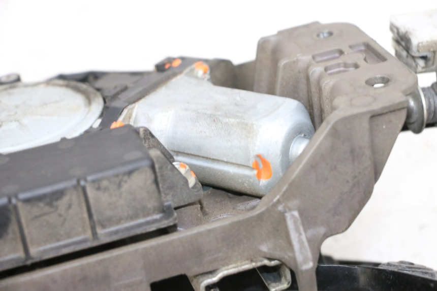 photo de MOTOR BURBUJA YAMAHA FJR ABS 1300 (2006 - 2012) - Zoom estado de uso