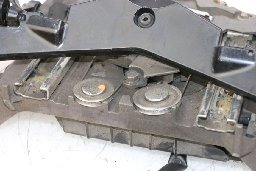 photo de MOTOR BURBUJA YAMAHA FJR ABS 1300 (2006 - 2012) - Marcados y referencias originales