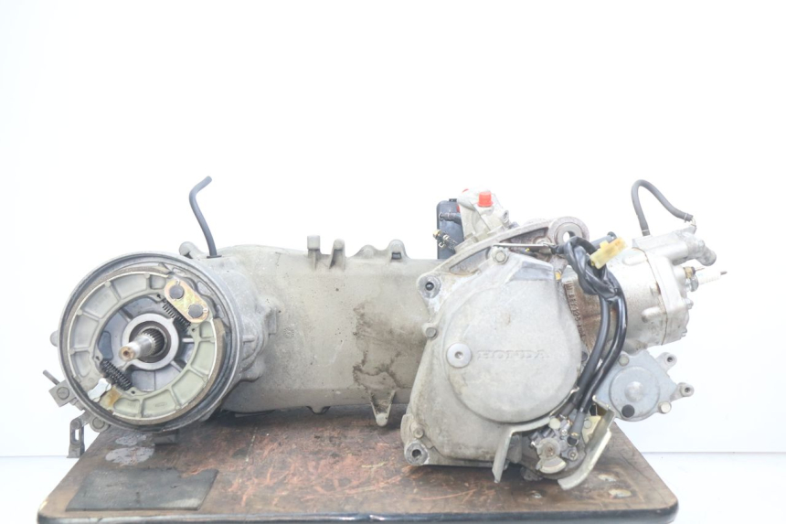 photo de MOTOR HONDA FES PANTHEON 2T 125 (1998 - 2002)