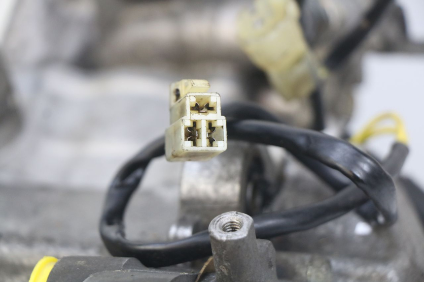 photo de MOTOR HONDA FES PANTHEON 125 (2003 - 2007) - Detalles de los puntos de fijación